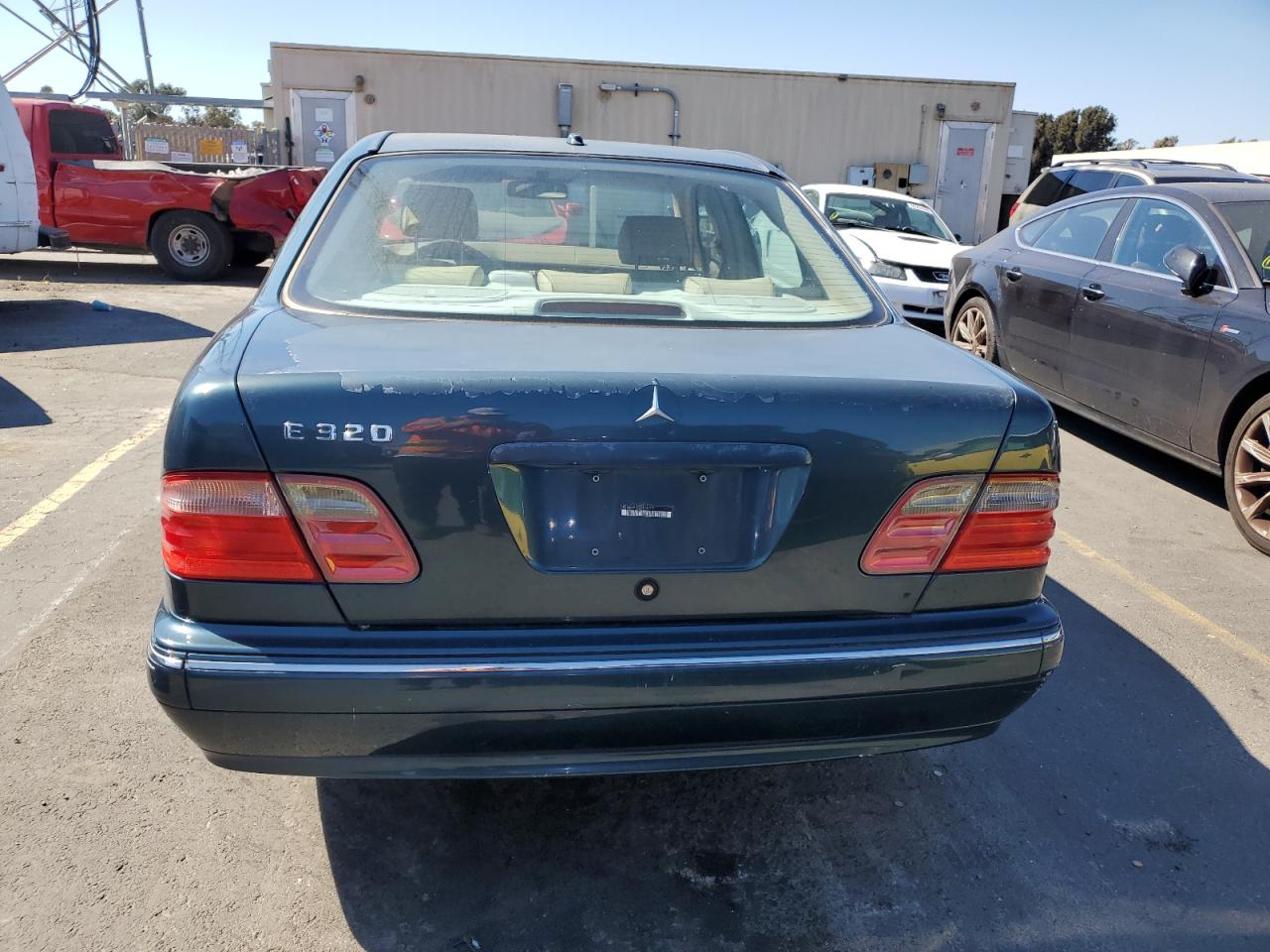 2002 Mercedes-Benz E 320 VIN: WDBJF65J22B449712 Lot: 61857344