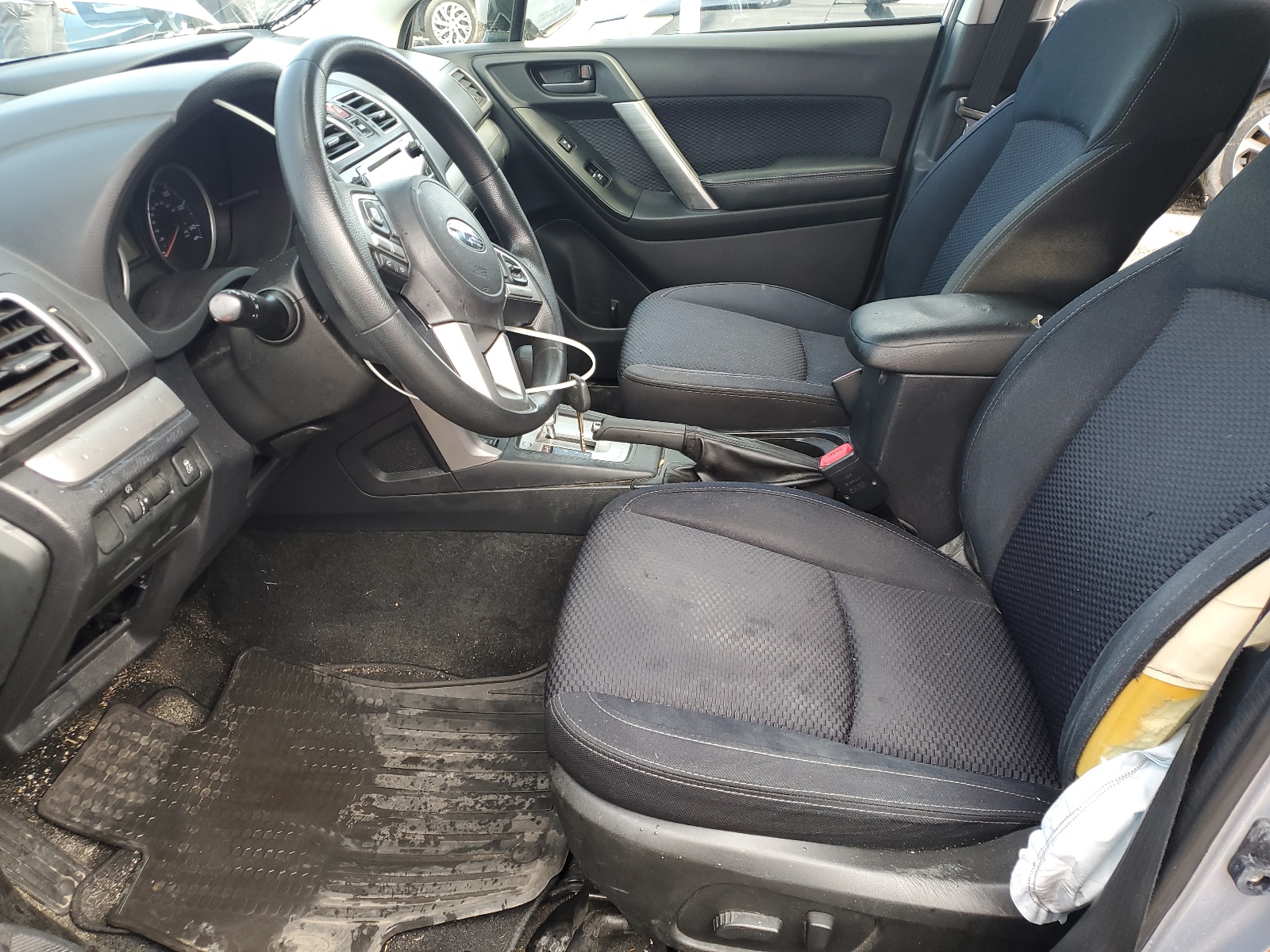 JF2SJAEC8HH469009 2017 Subaru Forester 2.5I Premium