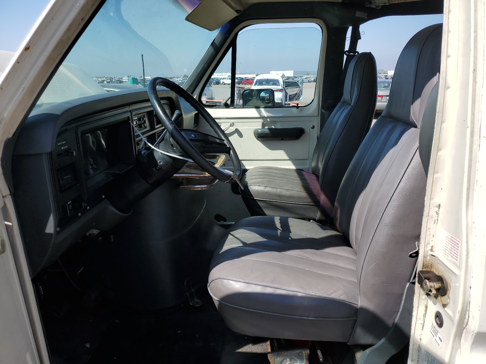 1FTEE14Y3KHA13942 1989 Ford Econoline E150 Van