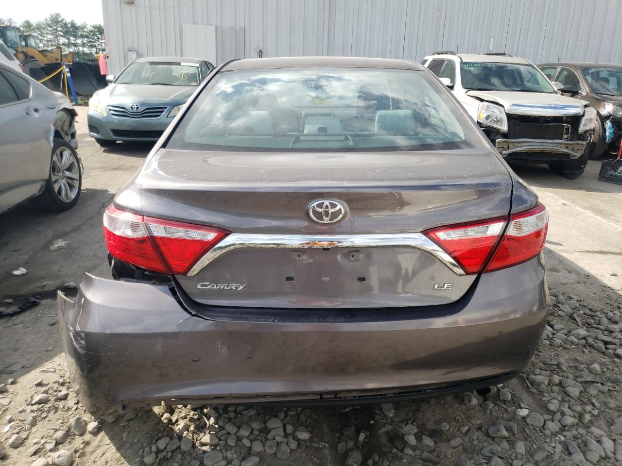 4T4BF1FK6FR451278 2015 Toyota Camry Le