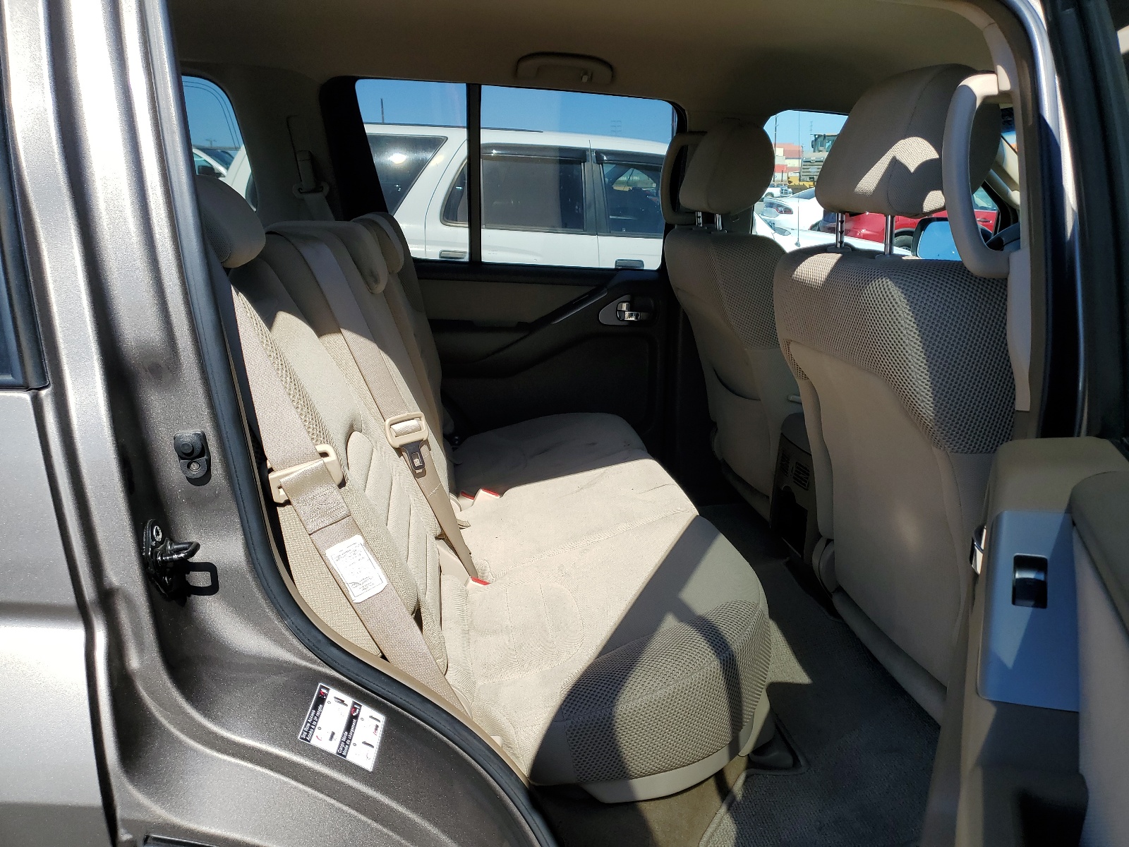 5N1AR18U86C623912 2006 Nissan Pathfinder Le