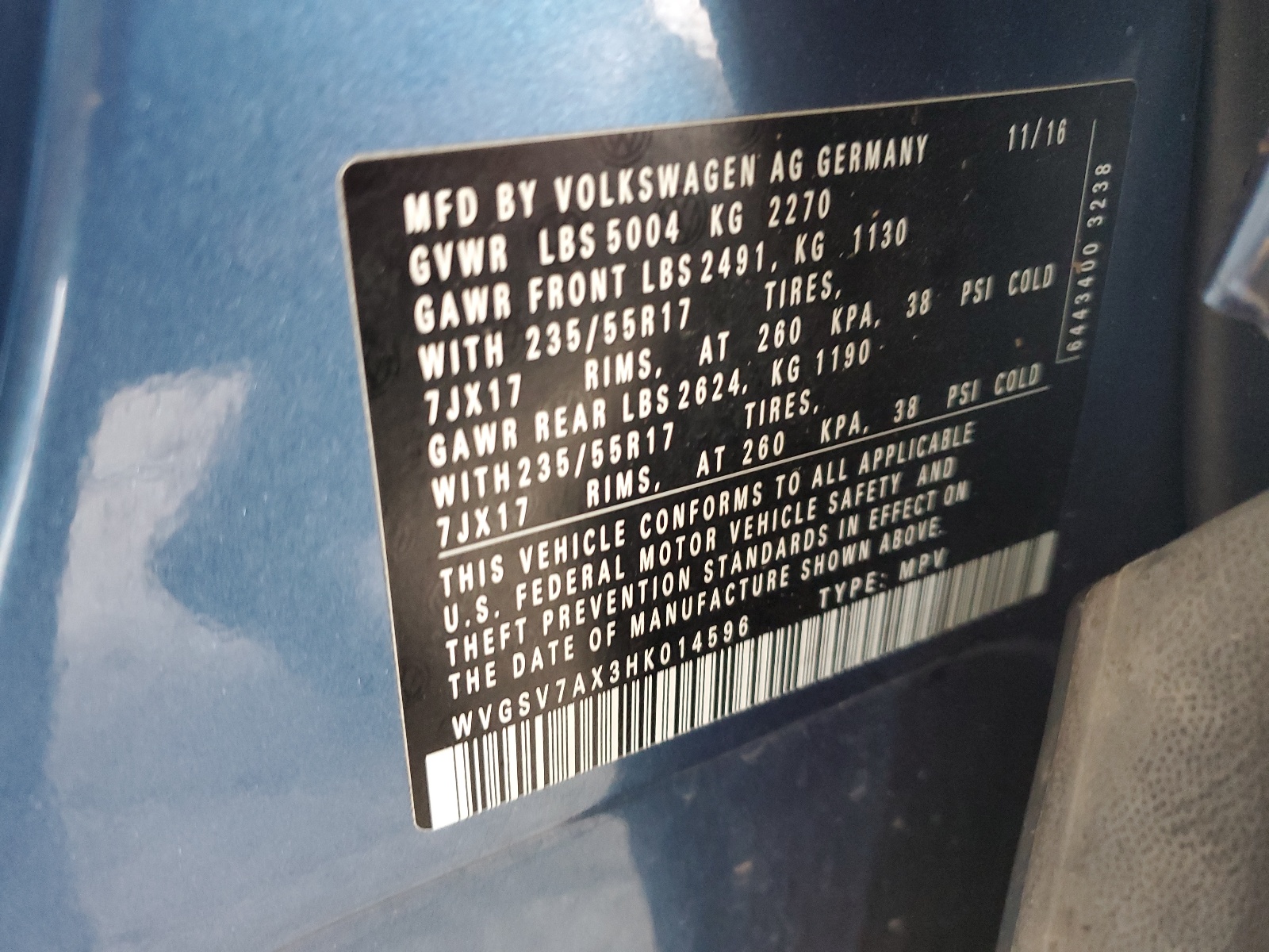 WVGSV7AX3HK014596 2017 Volkswagen Tiguan Wolfsburg