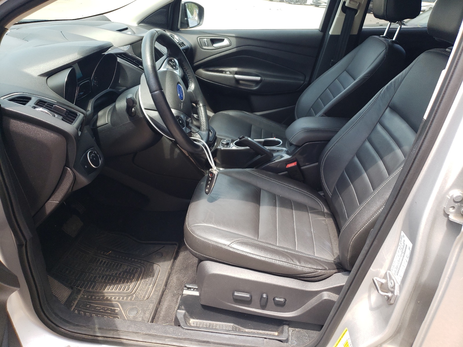 1FMCU9J9XFUC21511 2015 Ford Escape Titanium