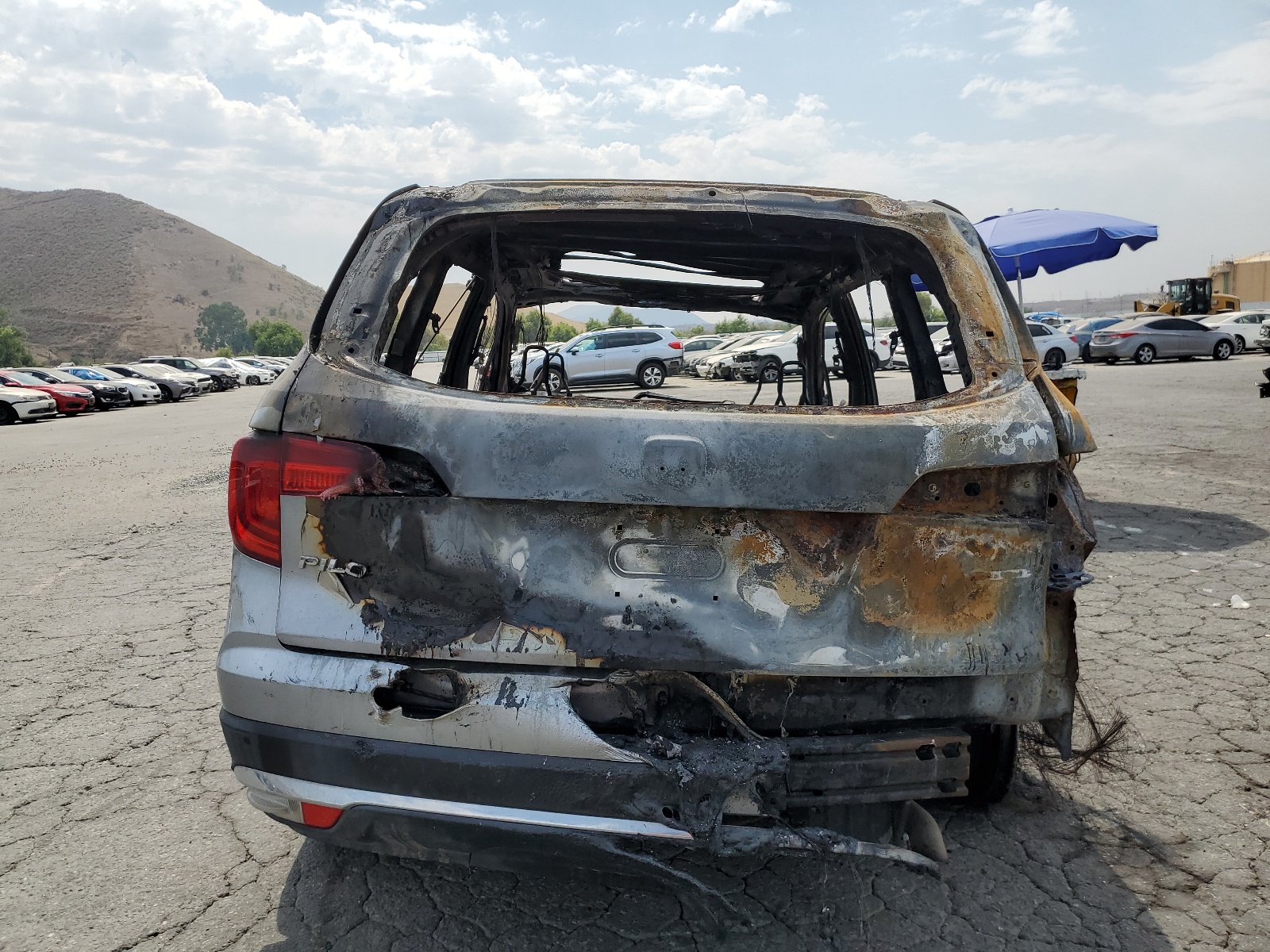 5FNYF5H9XHB026037 2017 Honda Pilot Touring