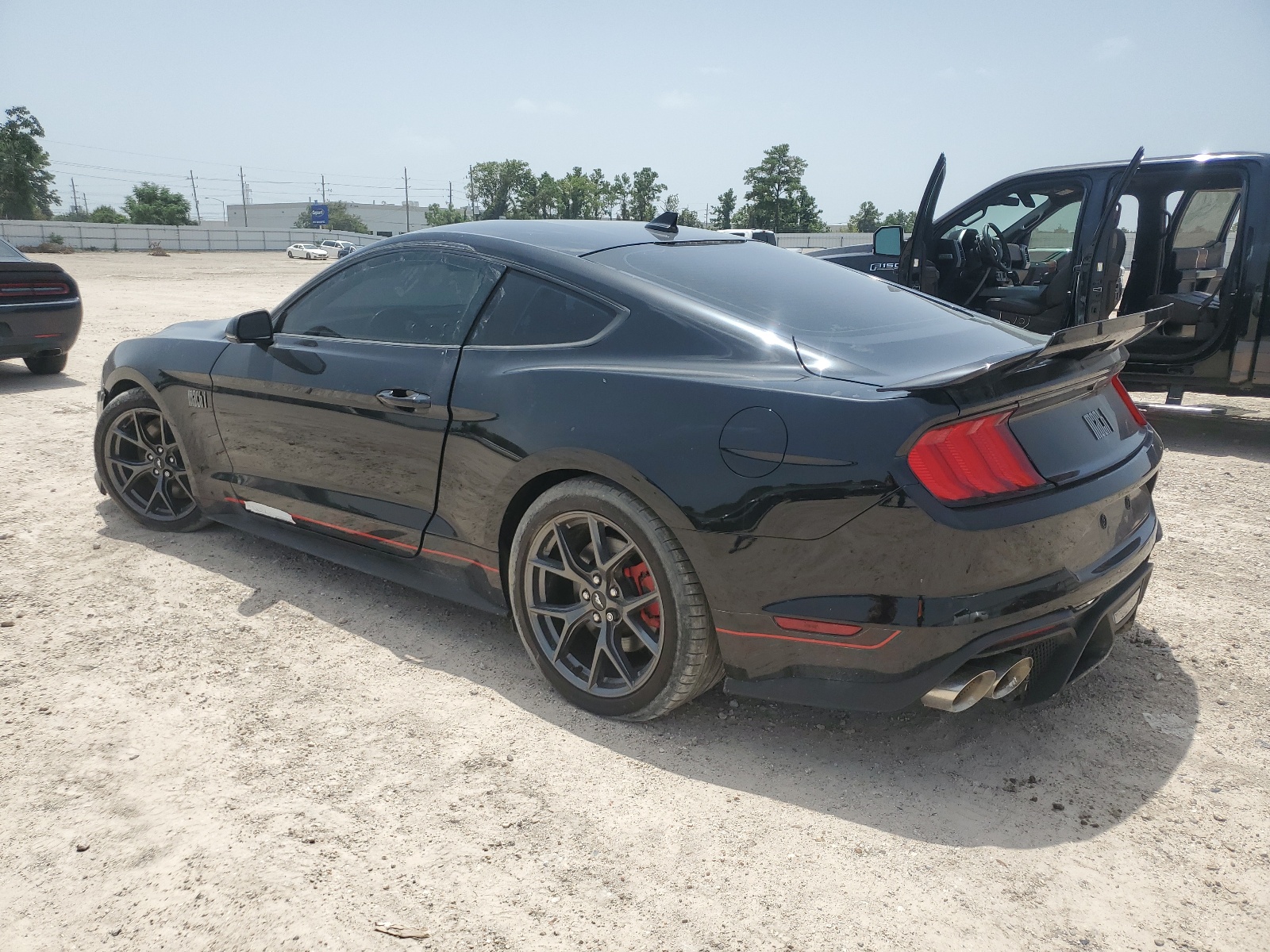 2021 Ford Mustang Mach I vin: 1FA6P8R09M5555194