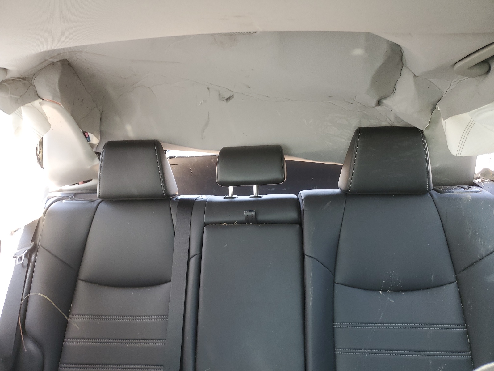 2T3A1RFV9KC012334 2019 Toyota Rav4 Xle Premium