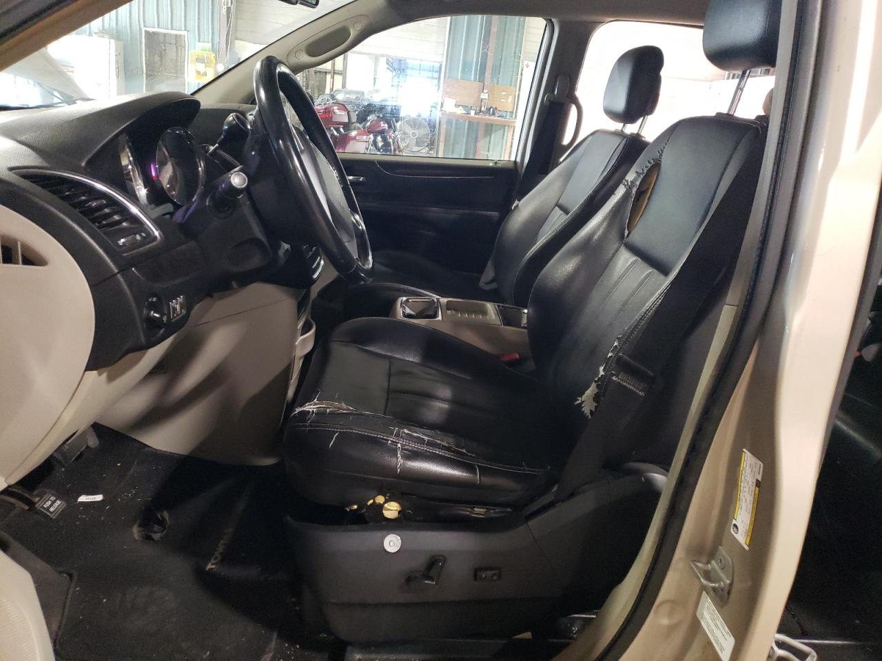 2013 Chrysler Town & Country Touring VIN: 2C4RC1BGXDR690656 Lot: 63911464