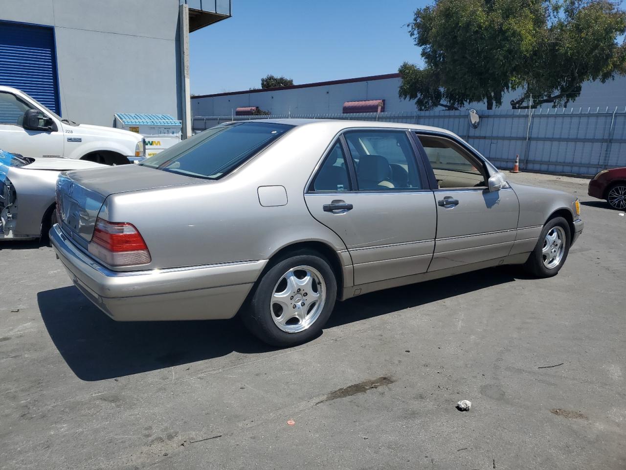 1998 Mercedes-Benz S 500 VIN: WDBGA51G4WA398349 Lot: 64524974