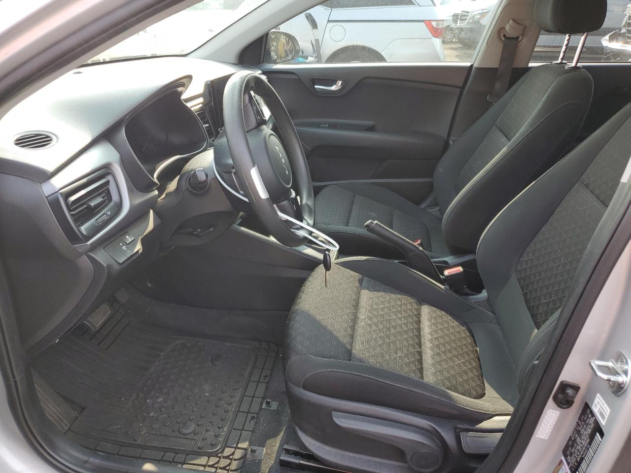 3KPA24AD3NE485885 2022 Kia Rio Lx