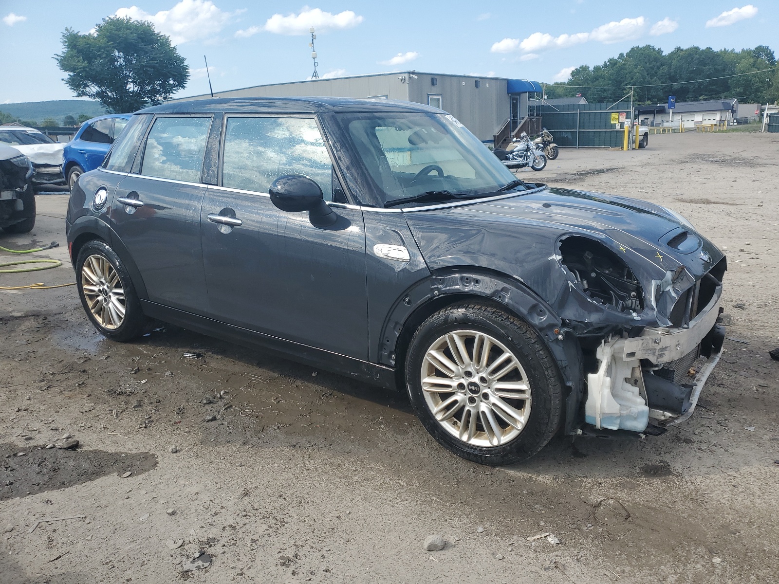 2015 Mini Cooper S vin: WMWXU3C57F2B61731