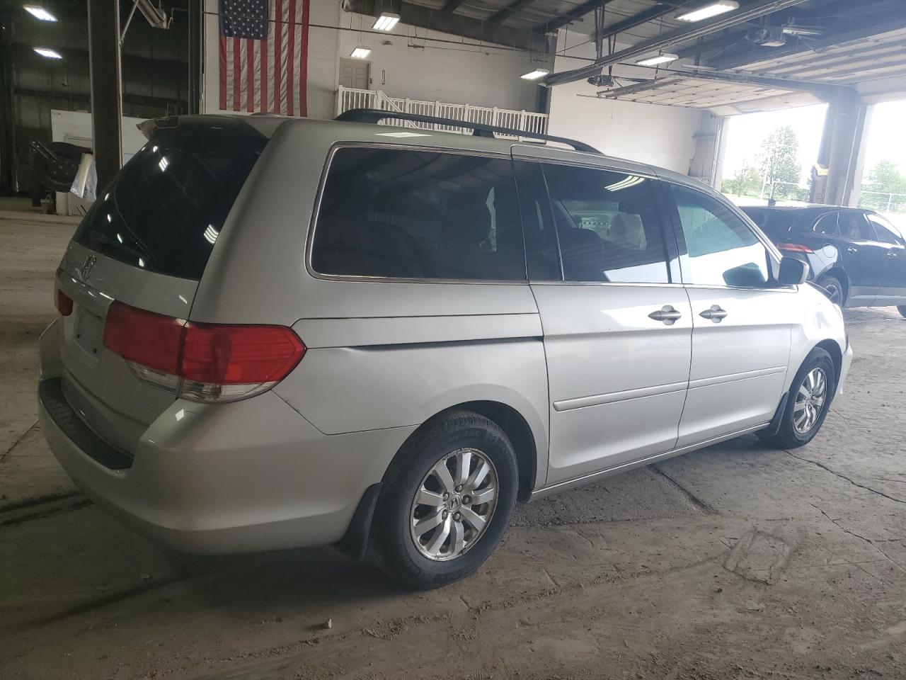 2008 Honda Odyssey - Image 3