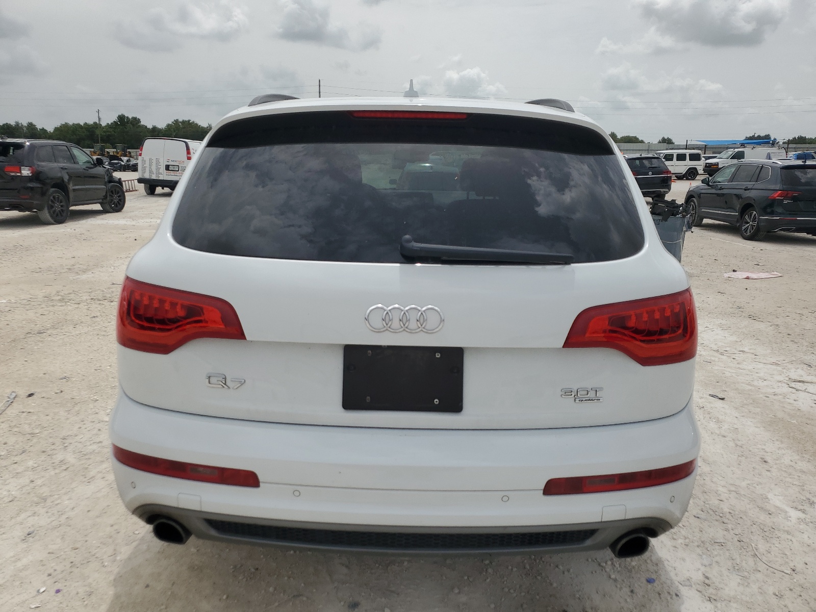 WA1DGAFE2ED017396 2014 Audi Q7 Prestige