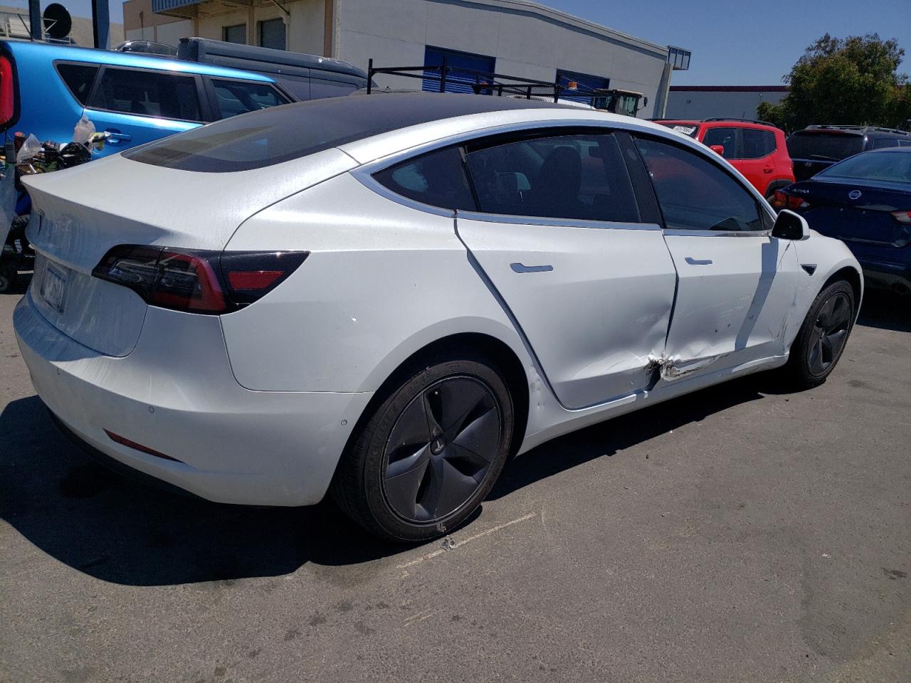 2018 Tesla Model 3 VIN: 5YJ3E1EA1JF057462 Lot: 63206804