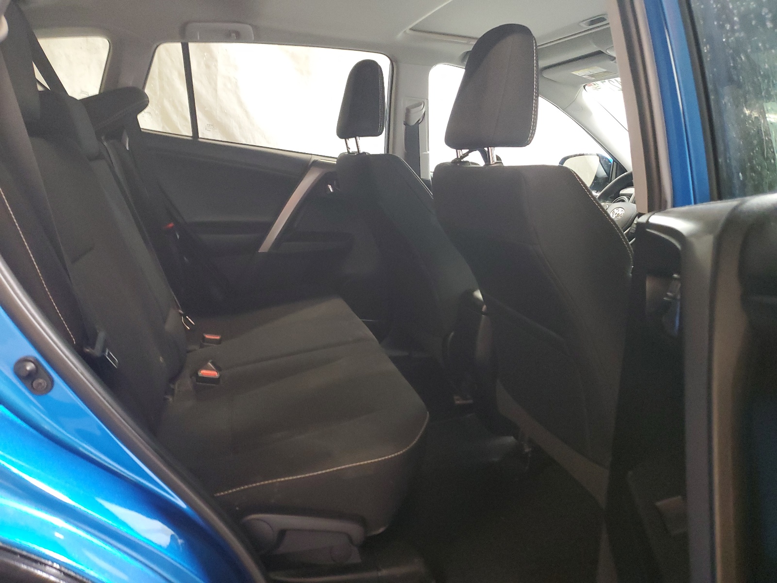 2T3RFREV4HW675419 2017 Toyota Rav4 Xle