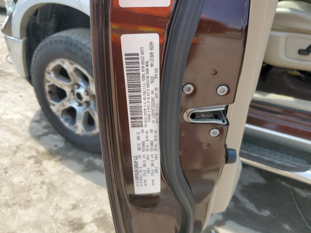 2013 Ram 1500 Laramie VIN: 1C6RR7NT7DS563847 Lot: 61422444