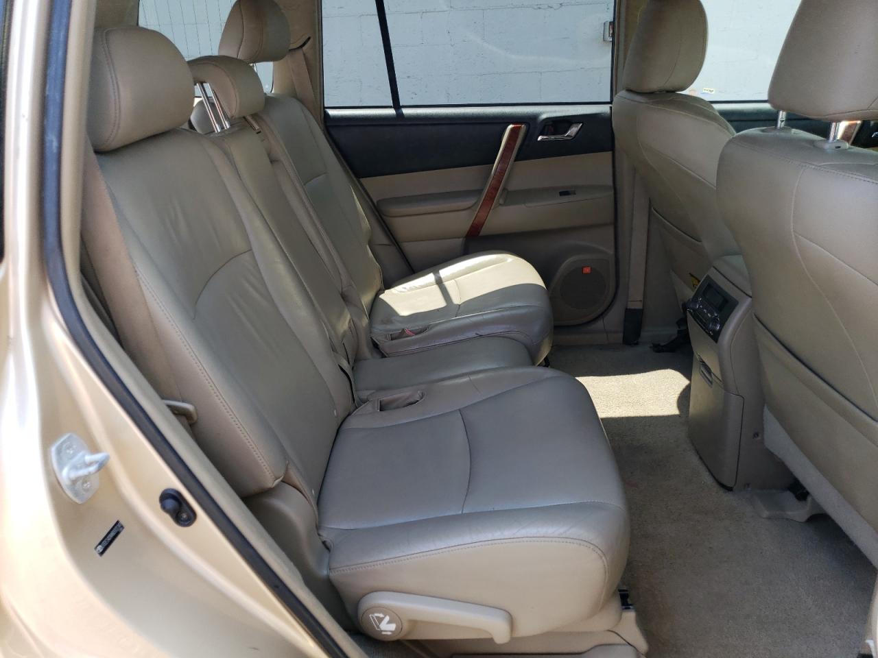 2008 Toyota Highlander Limited VIN: JTEES42AX82031247 Lot: 62035794