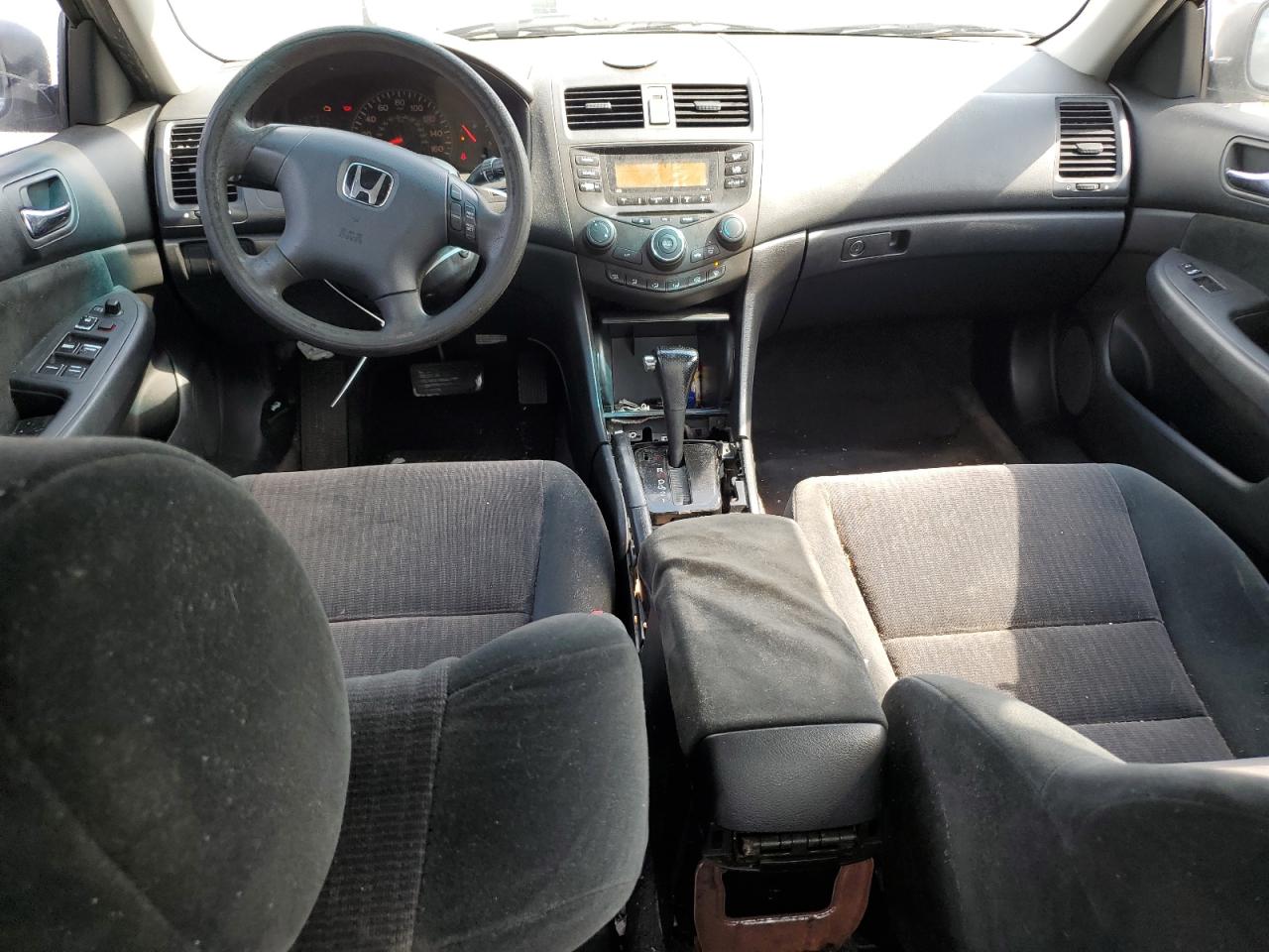 1HGCM56405A004139 2005 Honda Accord Lx