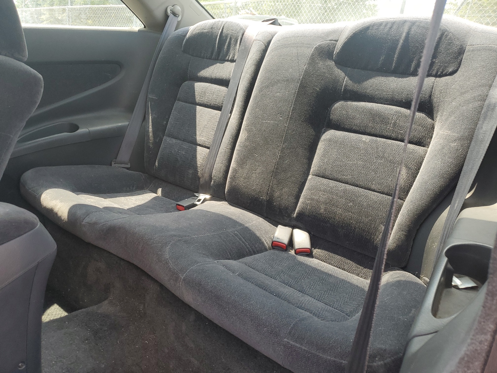 1HGCG3168YA009680 2000 Honda Accord Lx