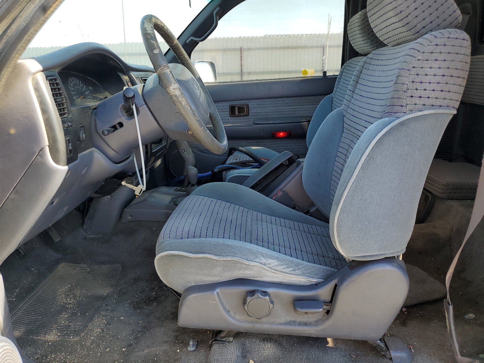 4TAWN74N5WZ163799 1998 Toyota Tacoma Xtracab Limited