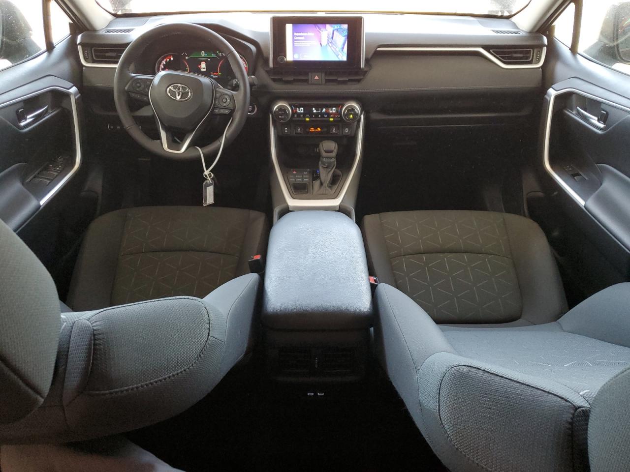 2024 Toyota Rav4 Xle VIN: 2T3P1RFV2RW439292 Lot: 65092834