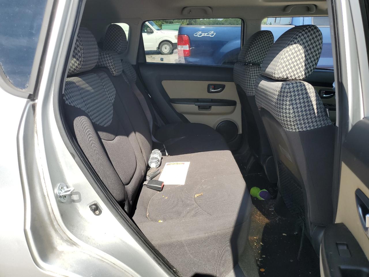 2012 Kia Soul + VIN: KNDJT2A61C7477512 Lot: 62883464