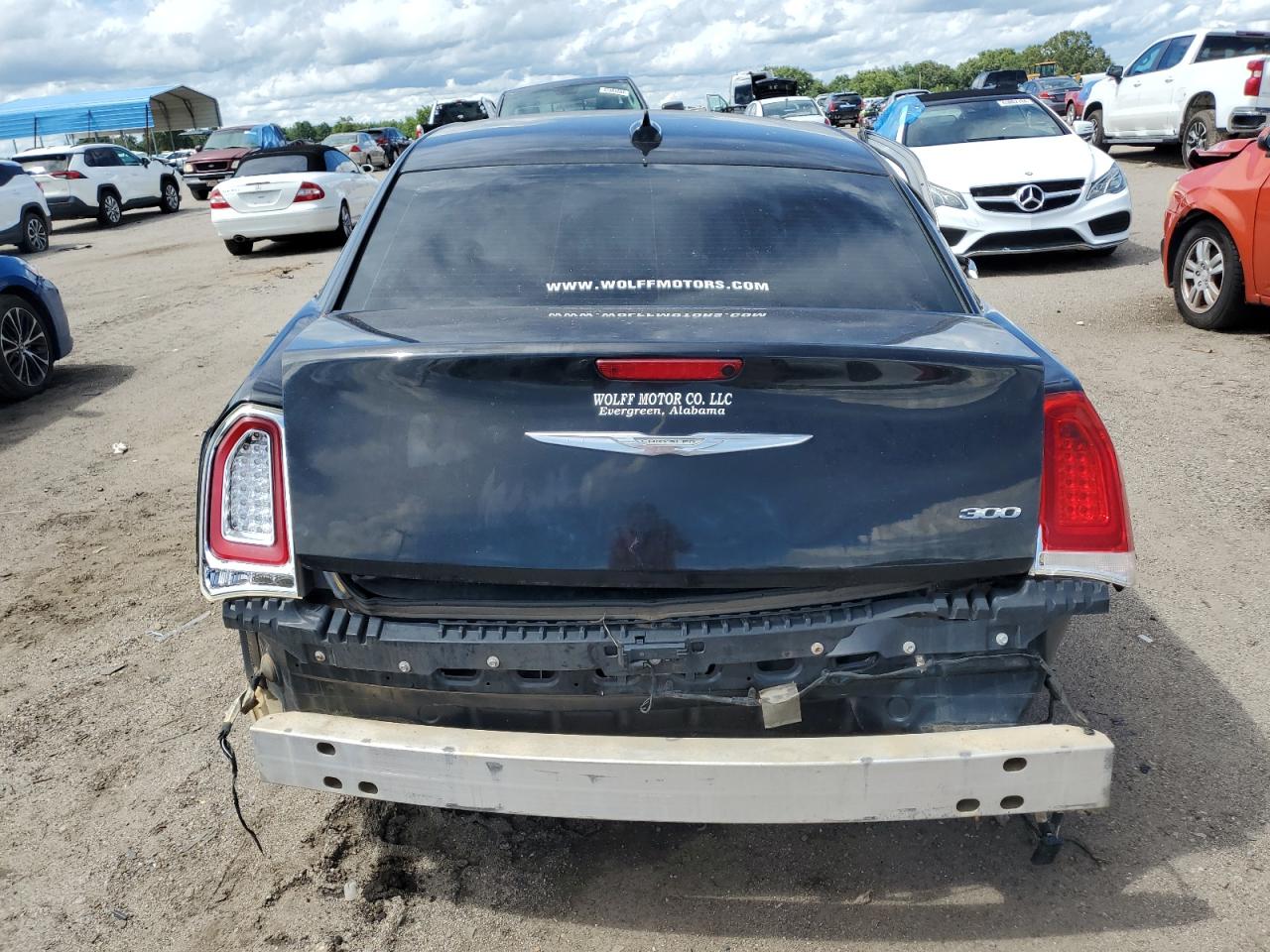 2015 Chrysler 300 Limited VIN: 2C3CCAAG2FH893562 Lot: 63789744