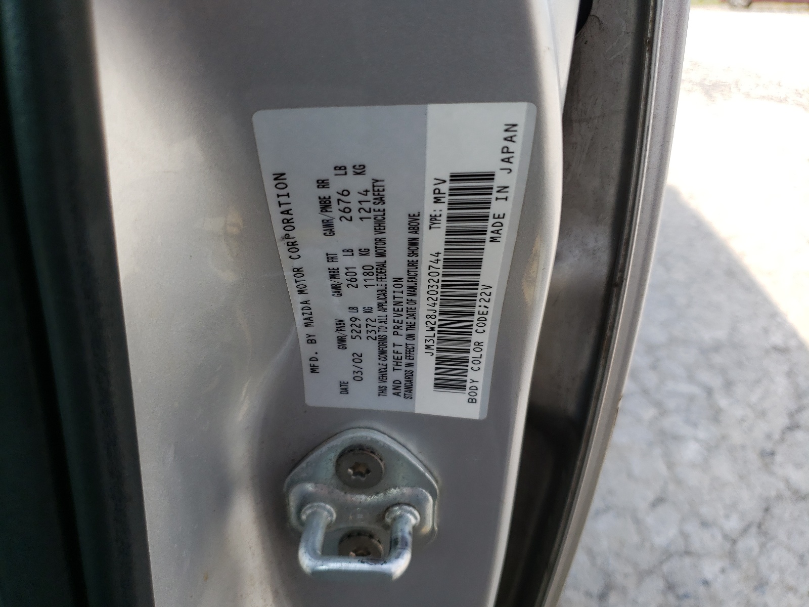 JM3LW28J420320744 2002 Mazda Mpv Wagon