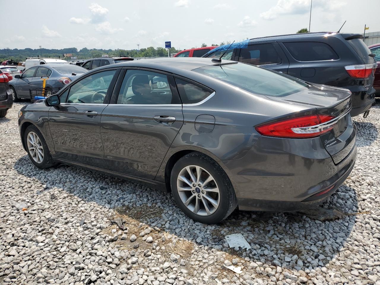 3FA6P0H76HR150400 2017 FORD FUSION - Image 2