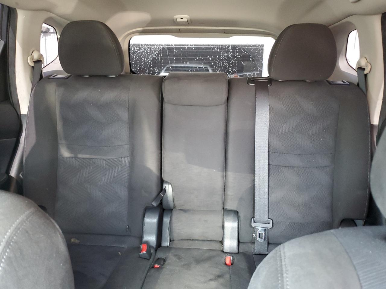 2015 Nissan Rogue S VIN: KNMAT2MT2FP571985 Lot: 63994854