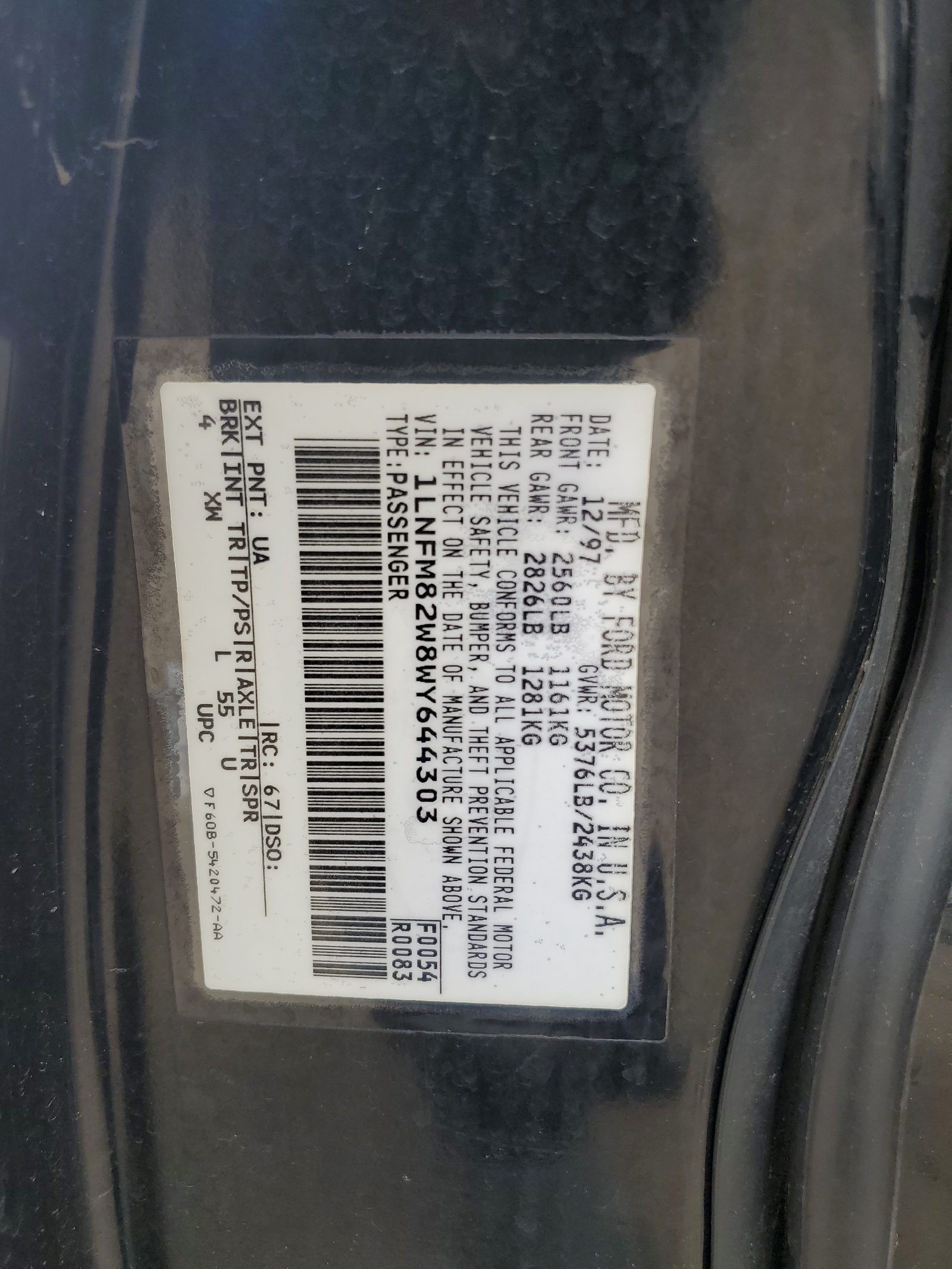 1LNFM82W8WY644303 1998 Lincoln Town Car Signature