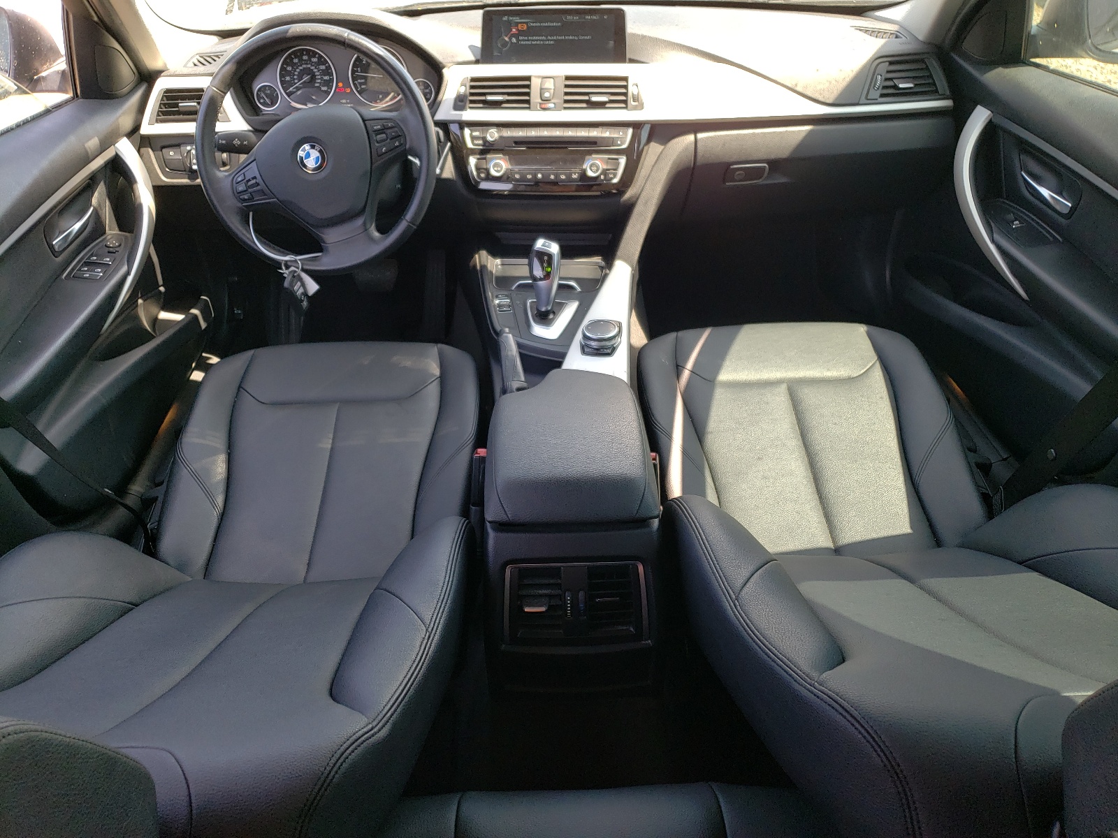 WBA8A9C50GK615767 2016 BMW 320 I