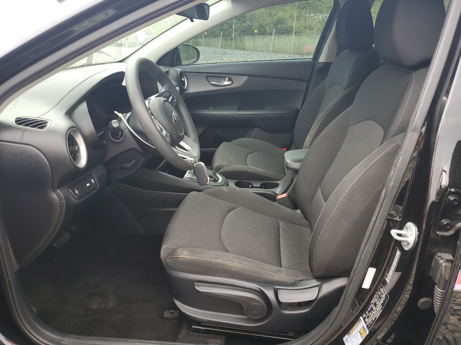 3KPF24AD4KE087490 2019 Kia Forte Fe