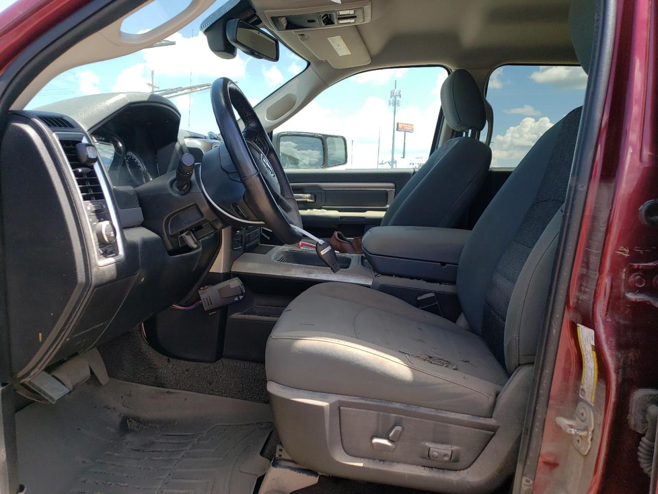 2016 Ram 1500 Slt VIN: 3C6RR7LT1GG364775 Lot: 60635924