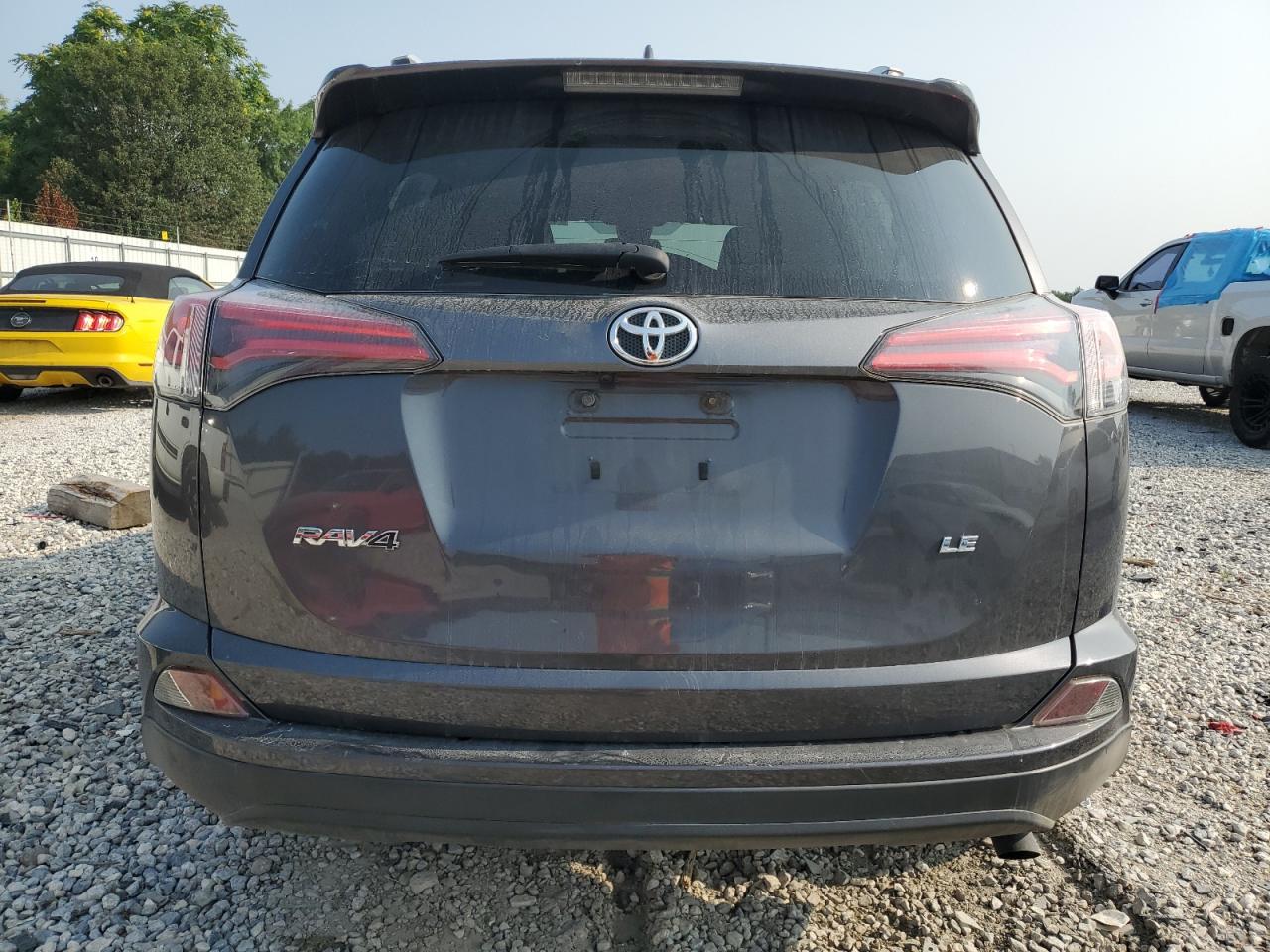 2018 Toyota Rav4 Le VIN: JTMZFREV8JJ179737 Lot: 64426174