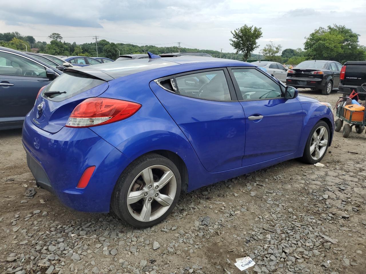 2012 Hyundai Veloster - Image 3