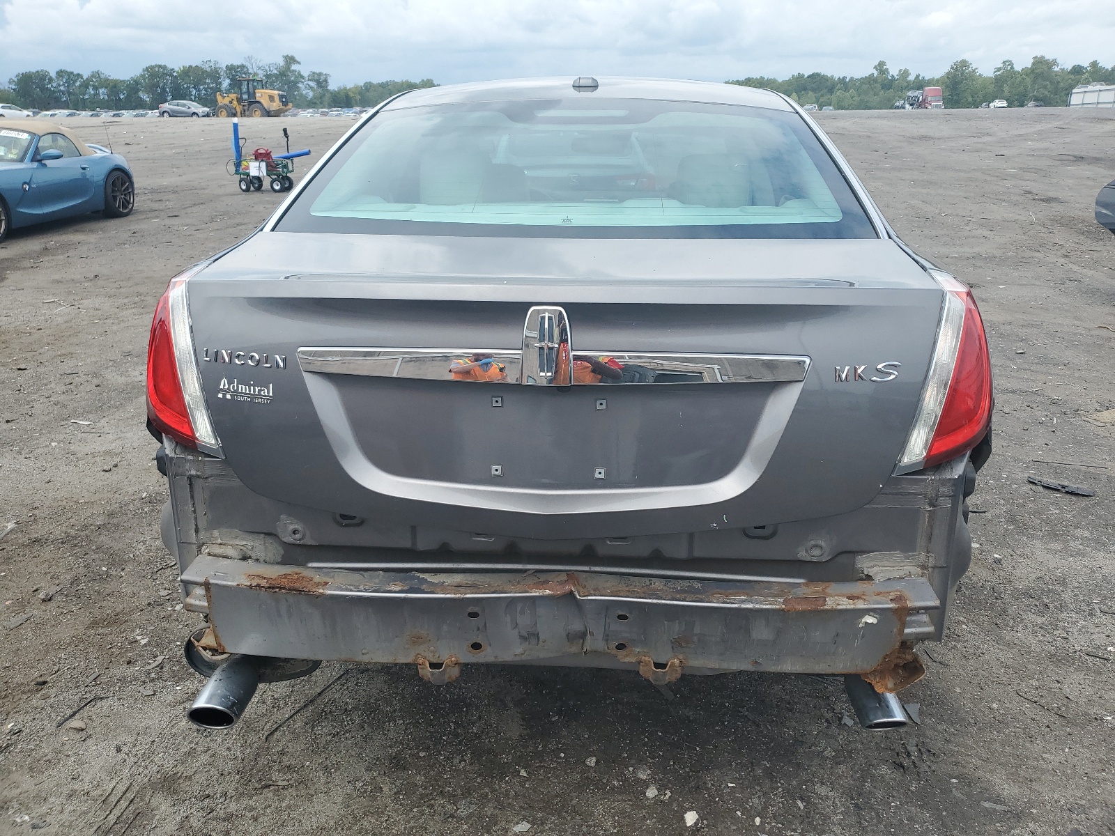 1LNHL9DR9BG608855 2011 Lincoln Mks