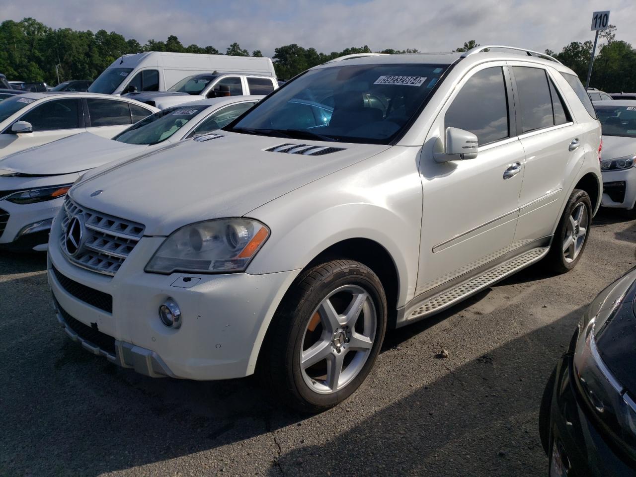 2011 Mercedes-Benz Ml 550 4Matic VIN: 4JGBB7CB8BA699329 Lot: 59232864