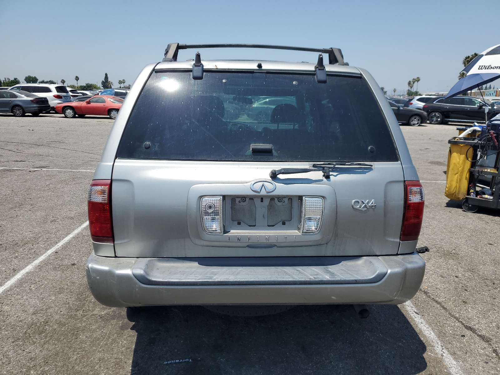 JNRDR09X71W203912 2001 Infiniti Qx4