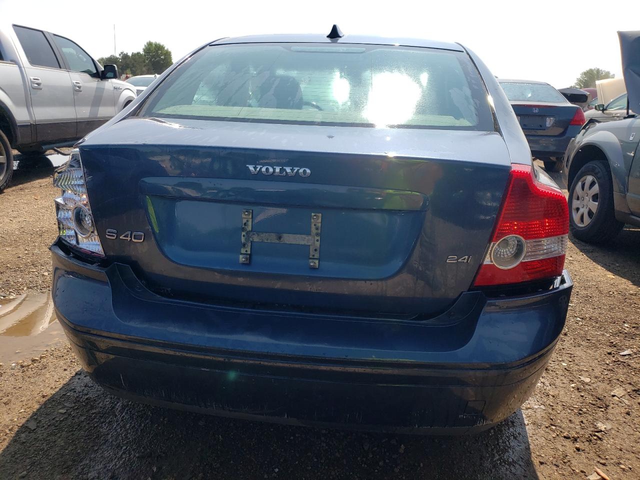 YV1MS382462209672 2006 Volvo S40 2.4I