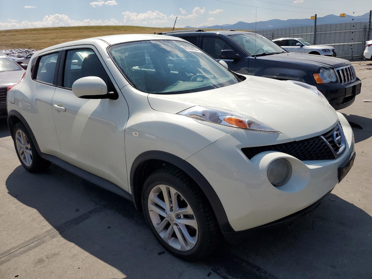 2011 Nissan Juke S VIN: JN8AF5MR2BT008423 Lot: 61354074