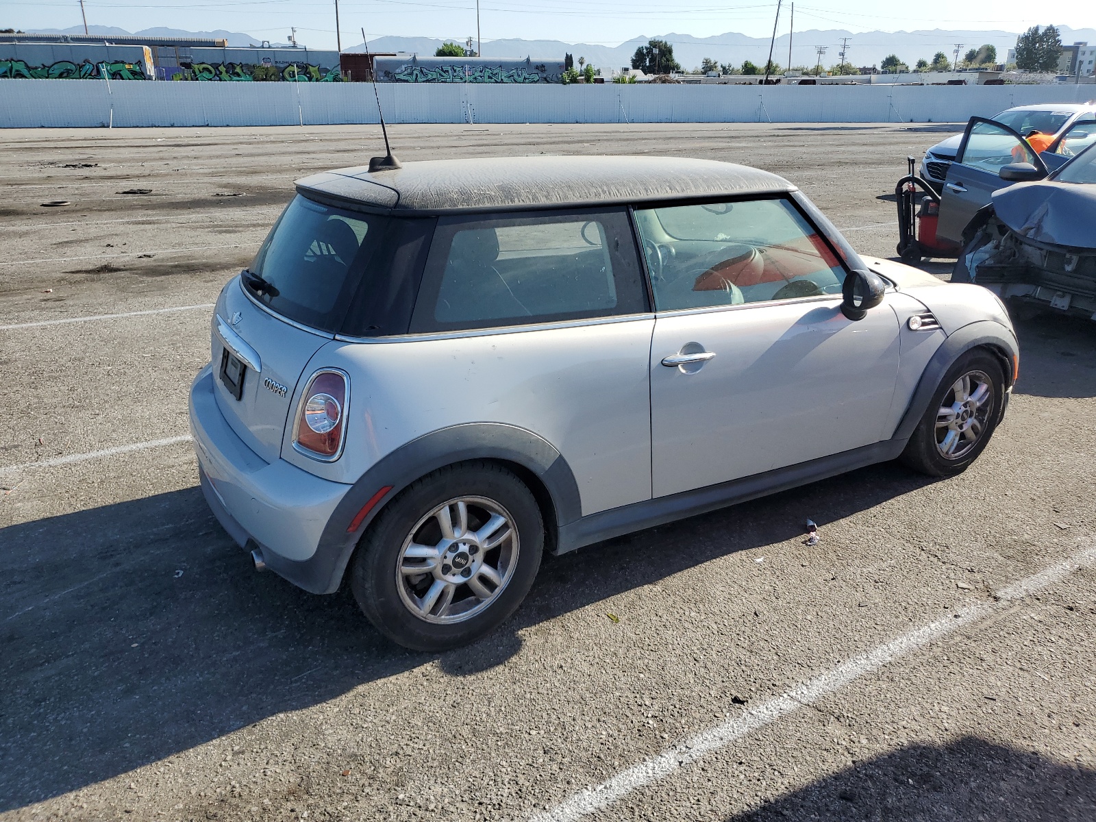 2013 Mini Cooper vin: WMWSU3C51DT546961