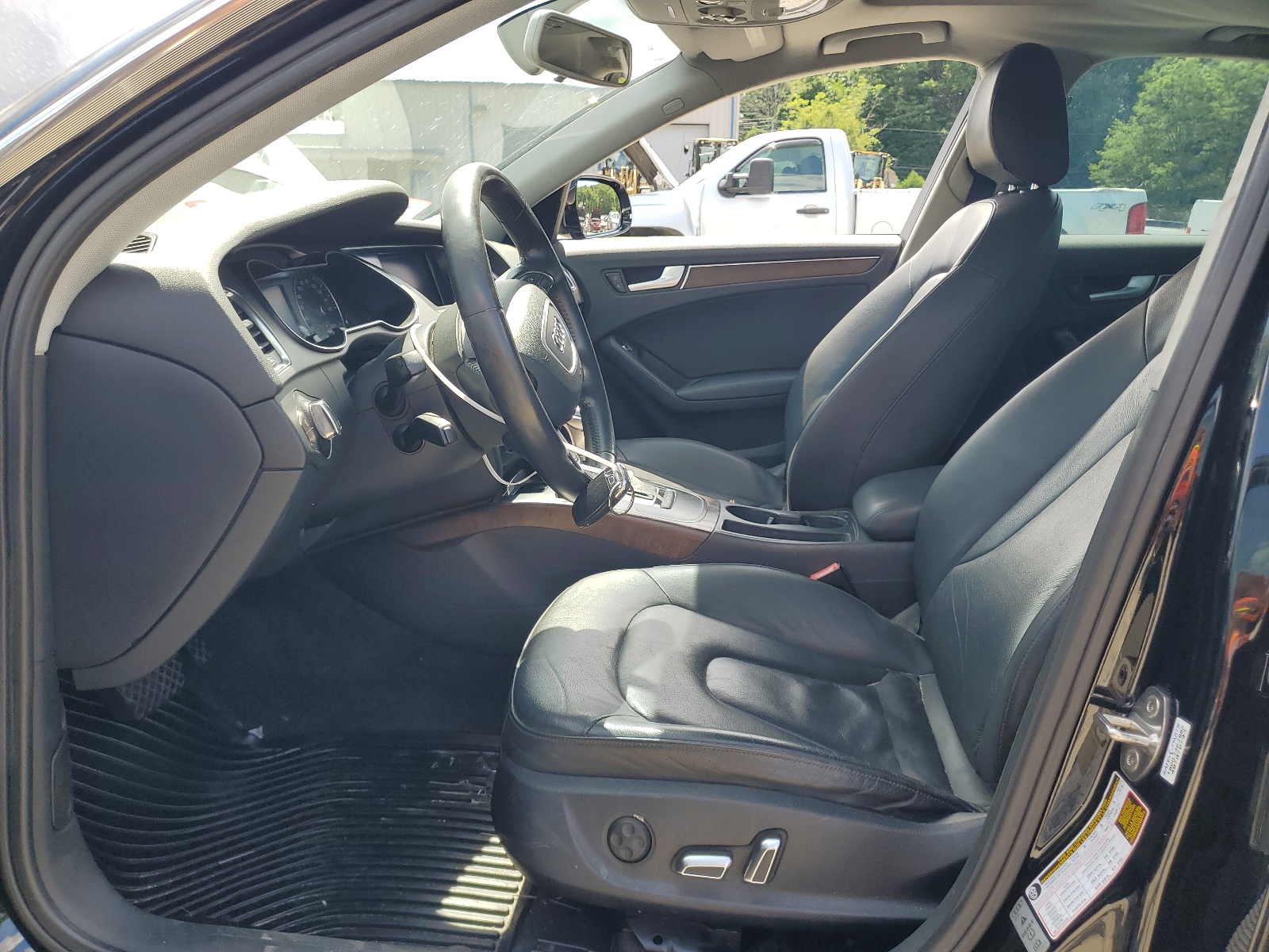 WAUAFAFL6EN005639 2014 Audi A4 Premium