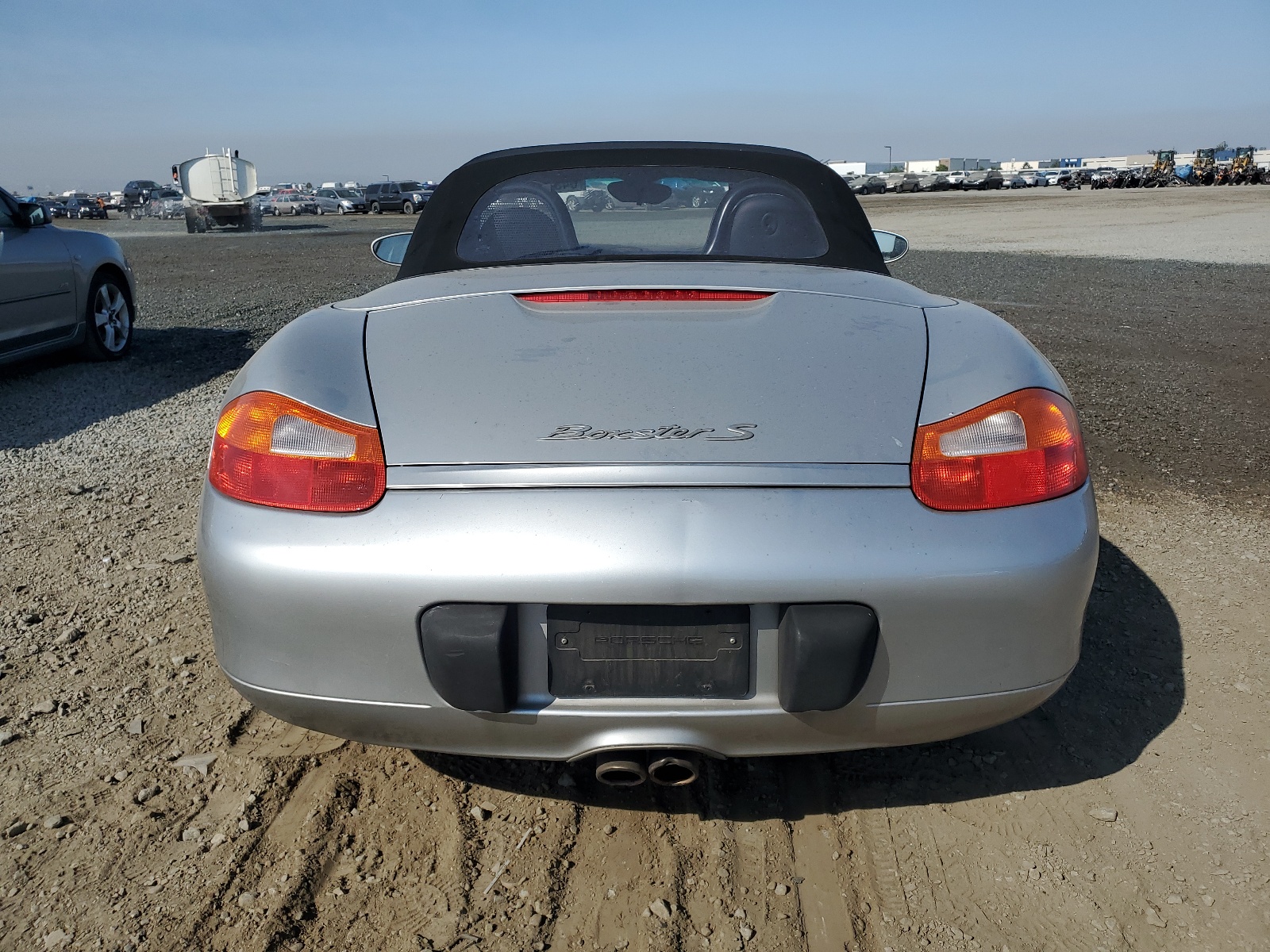 WP0CB29872U664190 2002 Porsche Boxster S