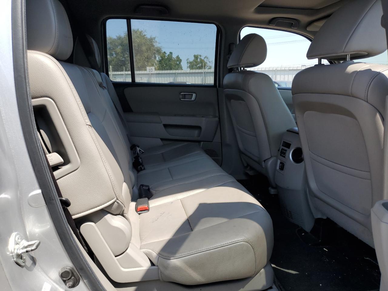 2012 Honda Pilot Exl VIN: 5FNYF3H55CB018227 Lot: 63647254