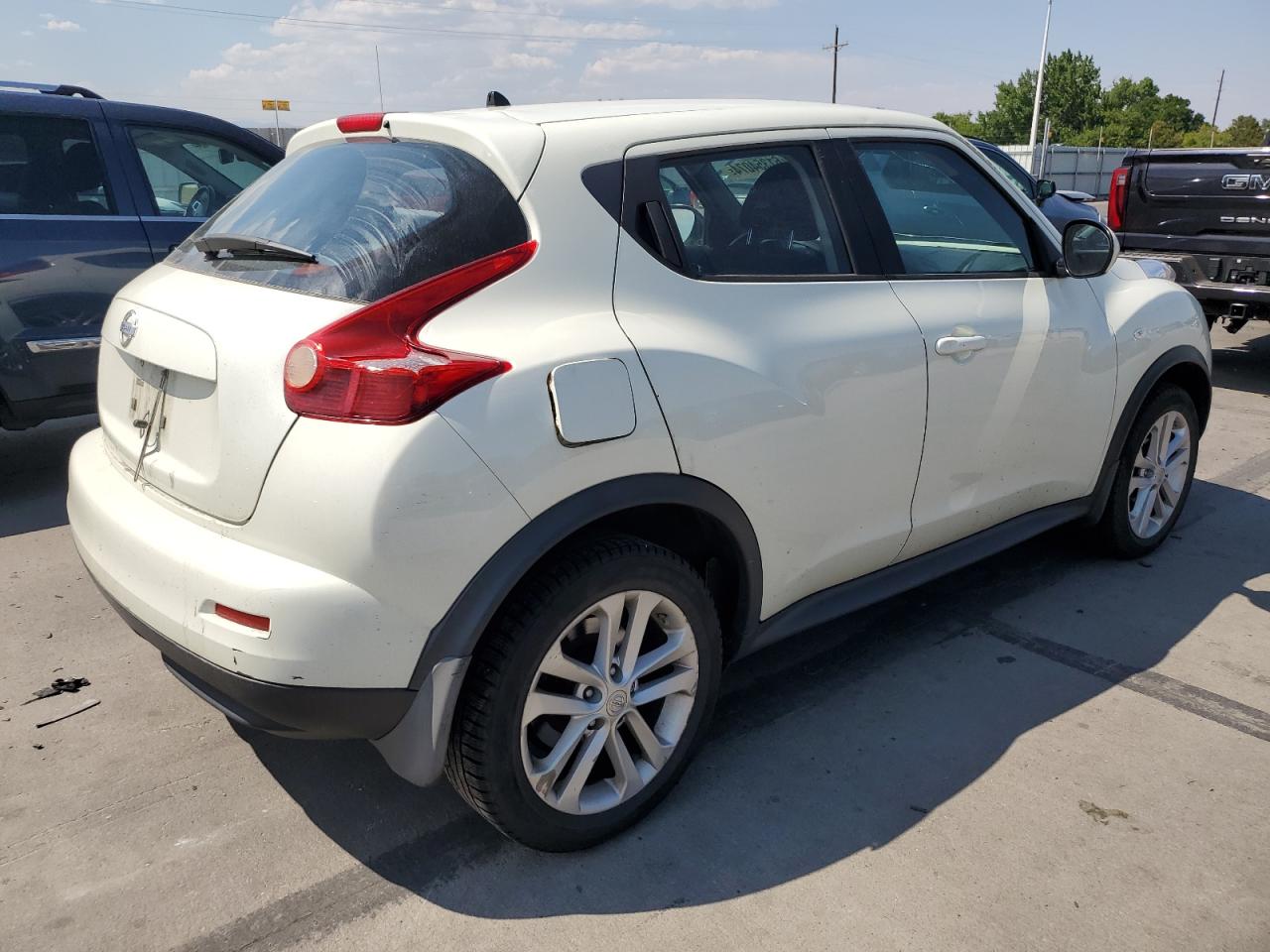 2011 Nissan Juke S VIN: JN8AF5MR2BT008423 Lot: 61354074