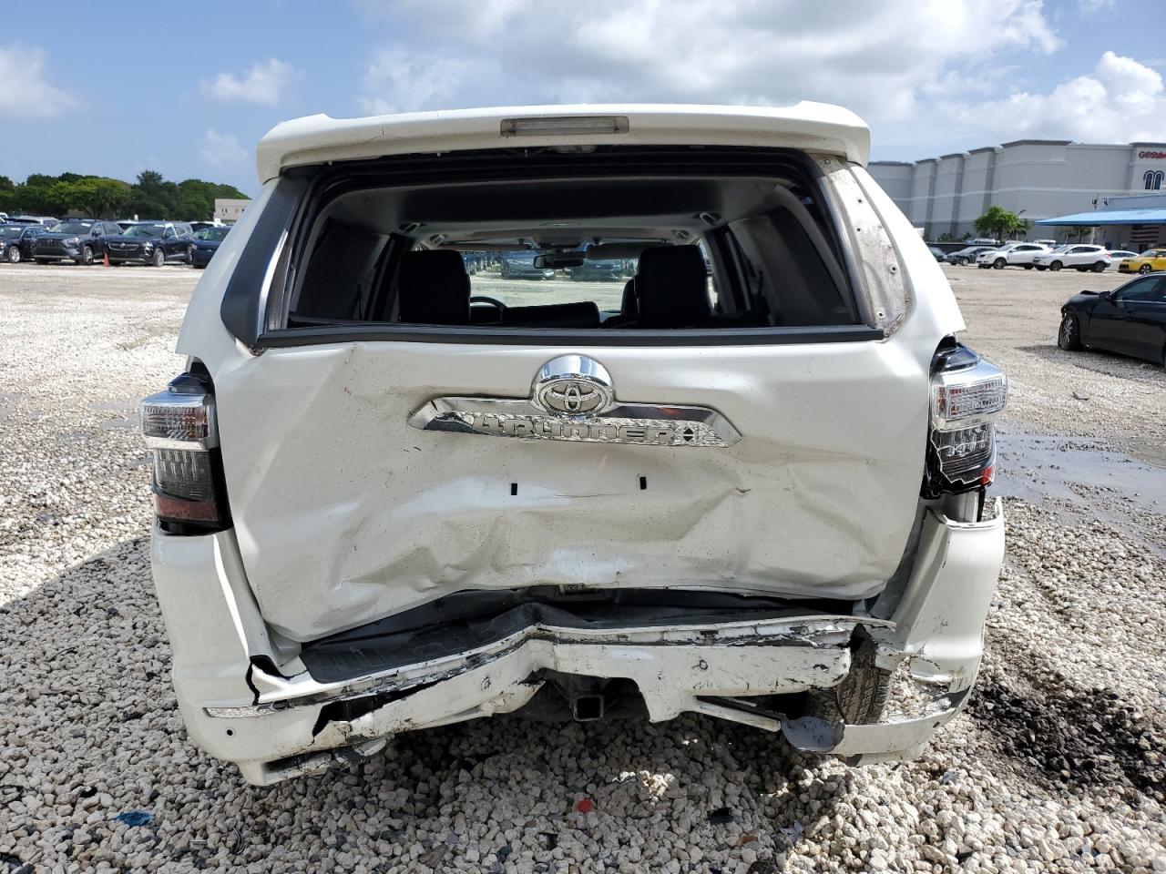 2018 Toyota 4Runner Sr5/Sr5 Premium VIN: JTEBU5JR6J5600299 Lot: 64311374