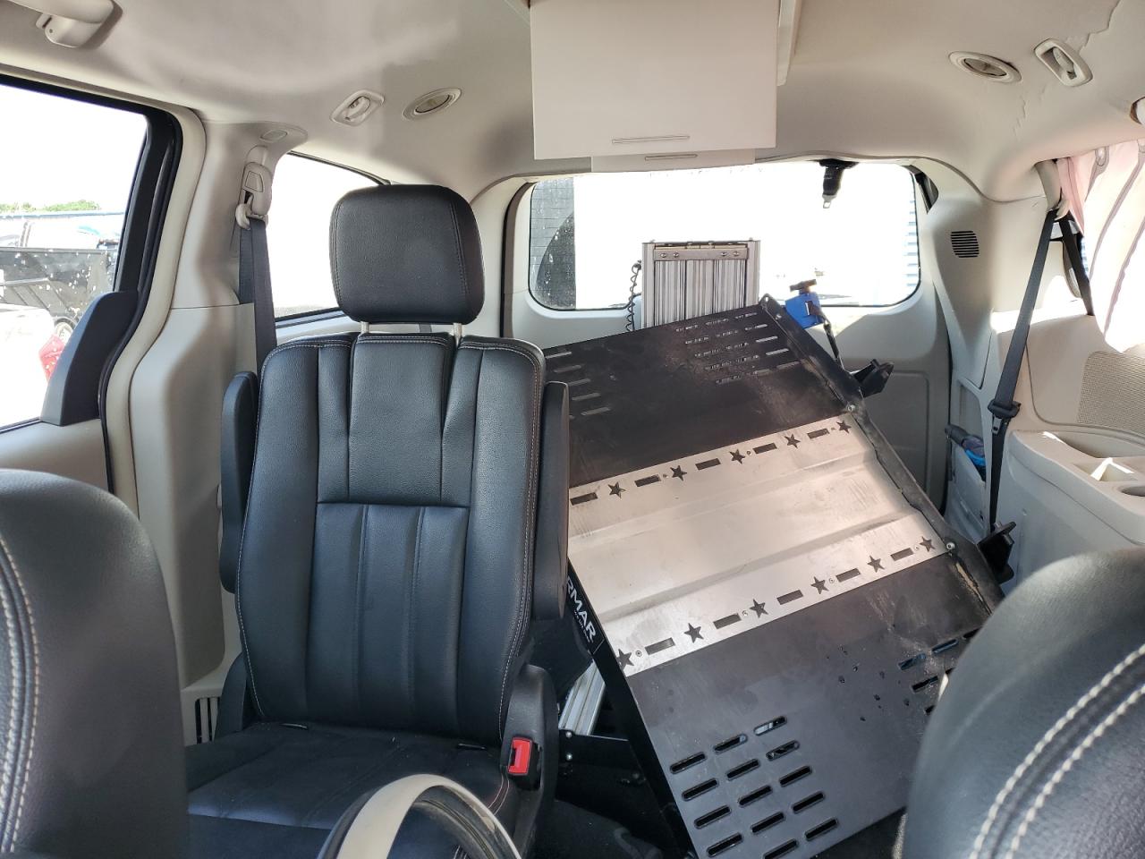 2016 Chrysler Town & Country Touring VIN: 2C4RC1BG5GR293361 Lot: 62110104