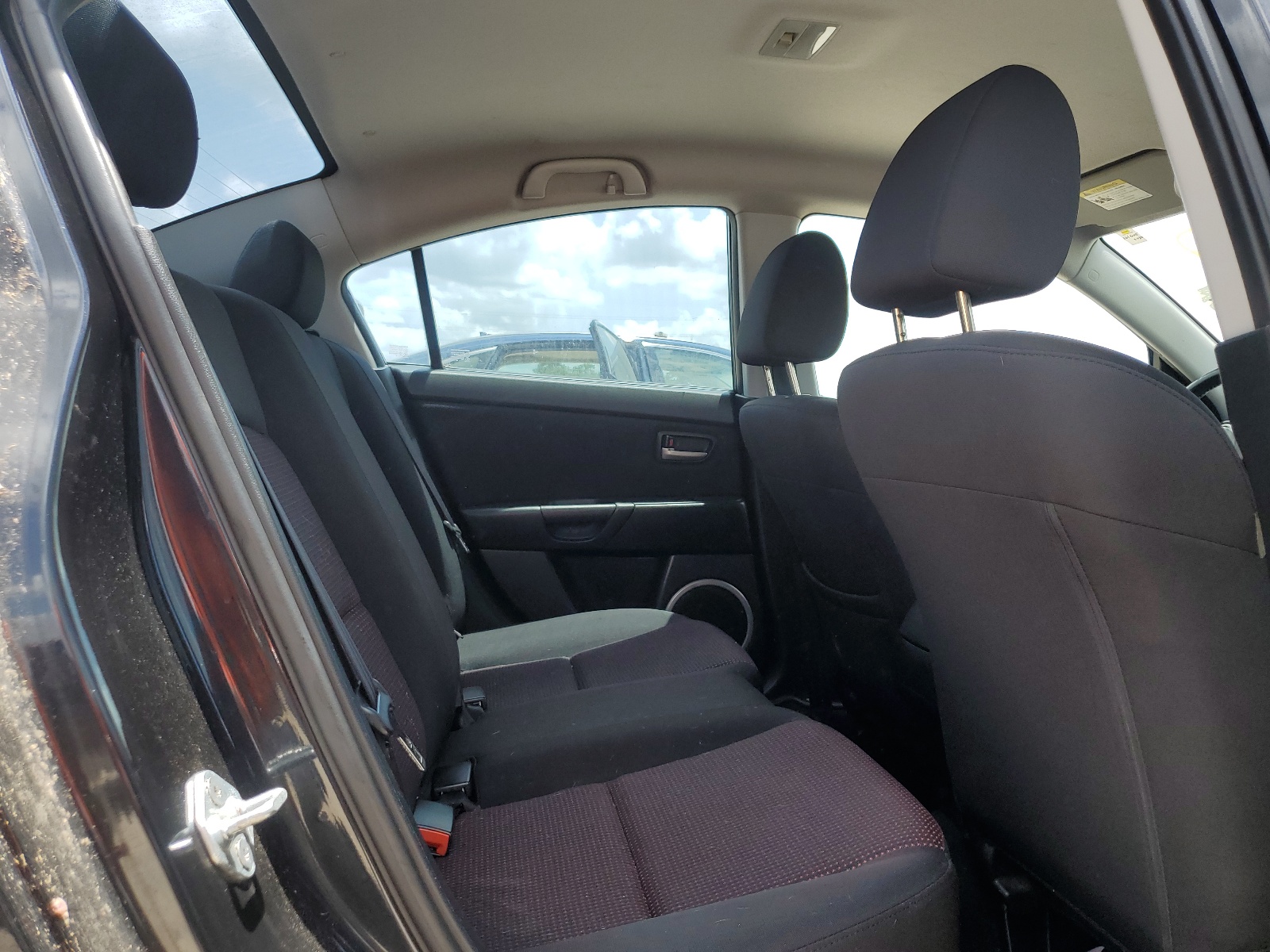 JM1BK323761535437 2006 Mazda 3 S