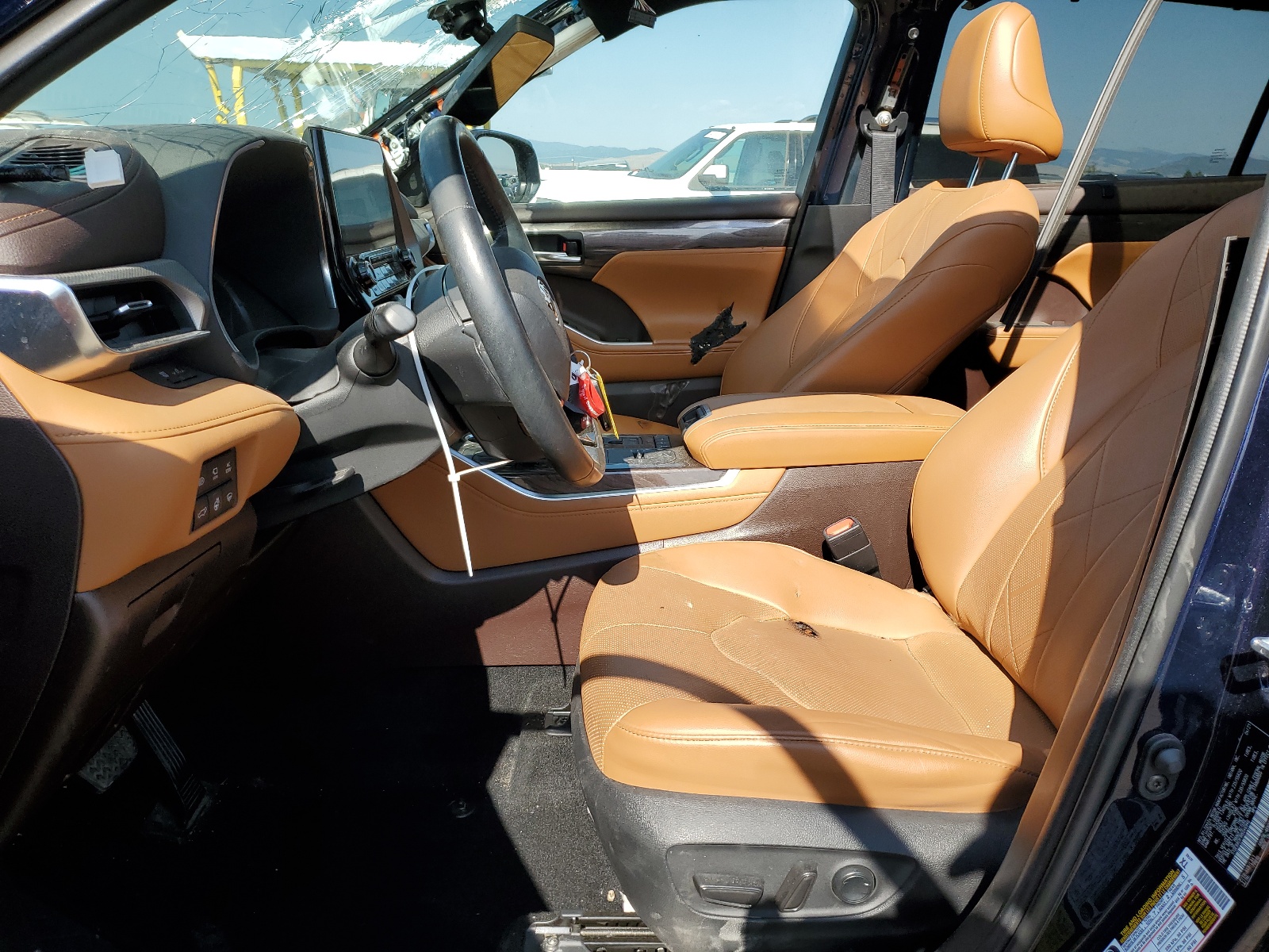 5TDEBRCH1MS046946 2021 Toyota Highlander Hybrid Platinum