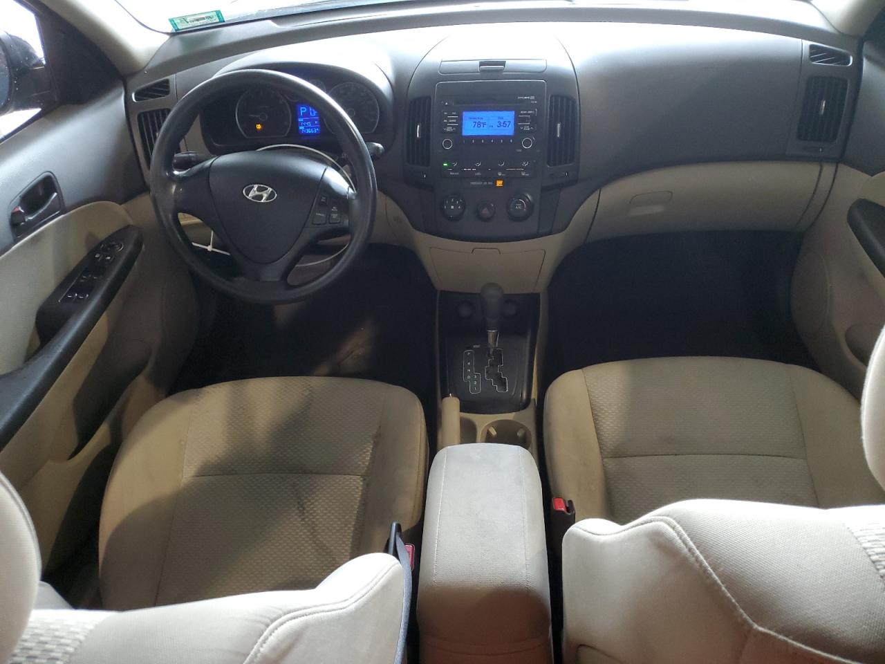 2011 Hyundai Elantra - Image 8